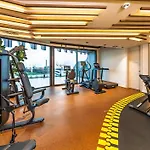 The Zipper Hotel Und Apartments