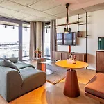 The Zipper Hotel und Apartments